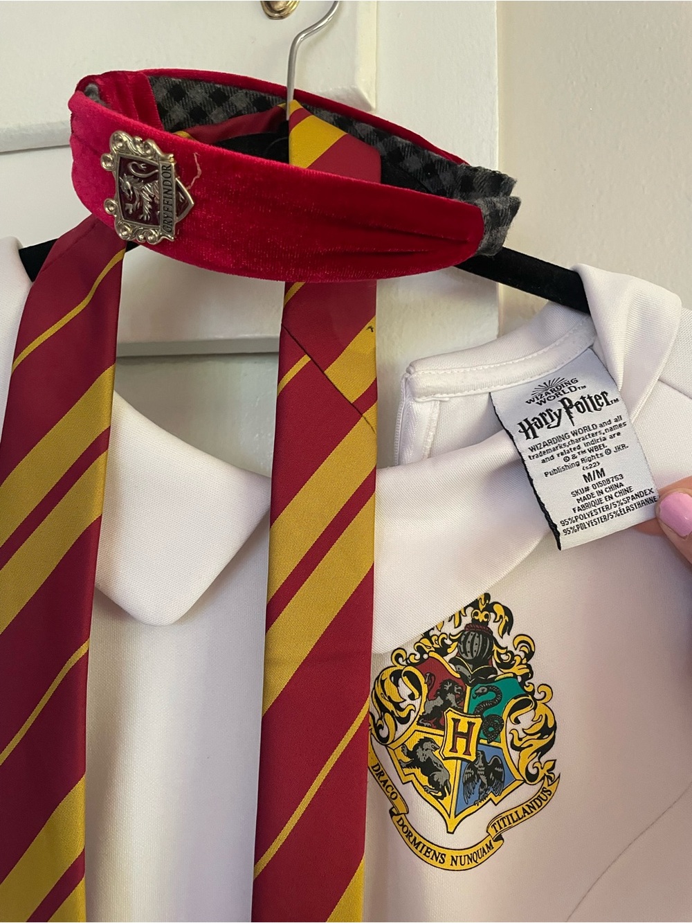 Hermione Gryffindor halloween costume with Tie and Headband - Picture 2 of 3